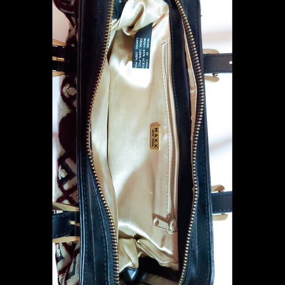 Purse - Picture 3 of 3